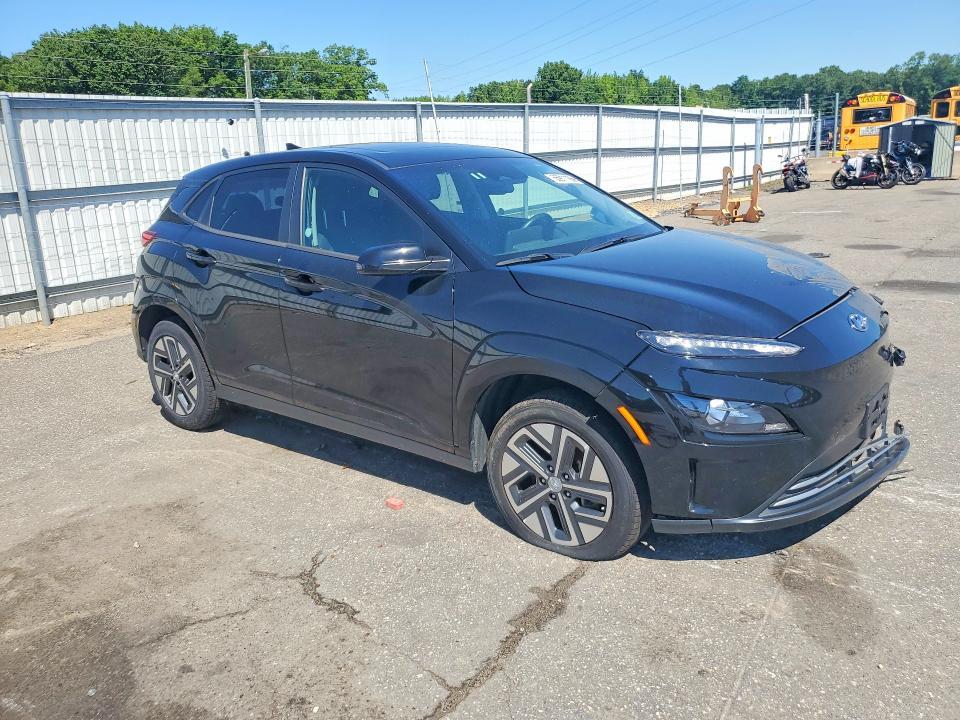 2023 HYUNDAI KONA SEL — Фото 4 из 13