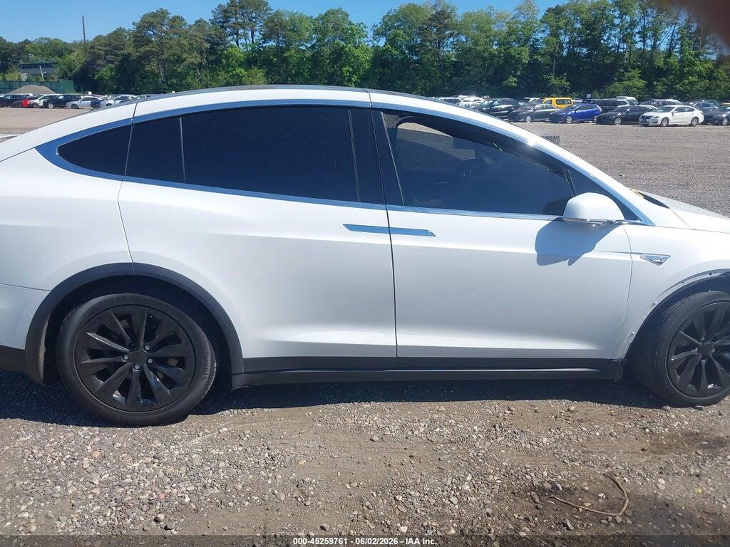 5YJXCBE29GF022148 2016 TESLA MODEL X photo no. 12