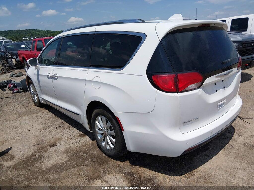 2C4RC1BG5KR531704 2019 CHRYSLER PACIFICA photo no. 3