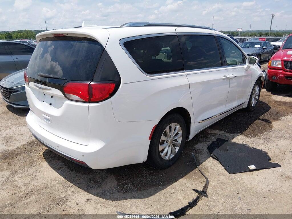 2C4RC1BG5KR531704 2019 CHRYSLER PACIFICA photo no. 4