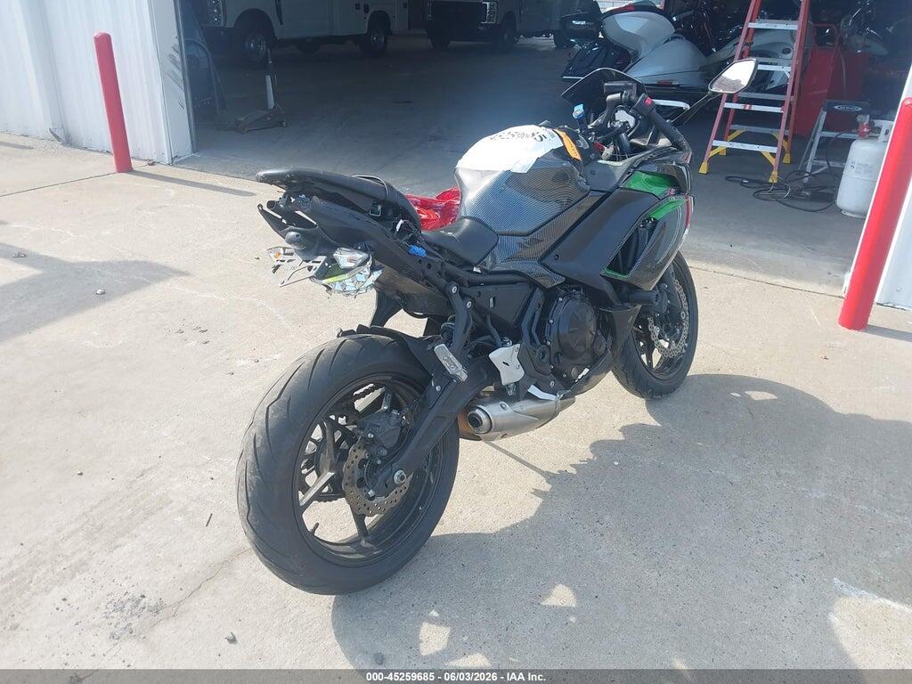 ML5EXEN14MDA36009 2021 KAWASAKI EX650 photo no. 4