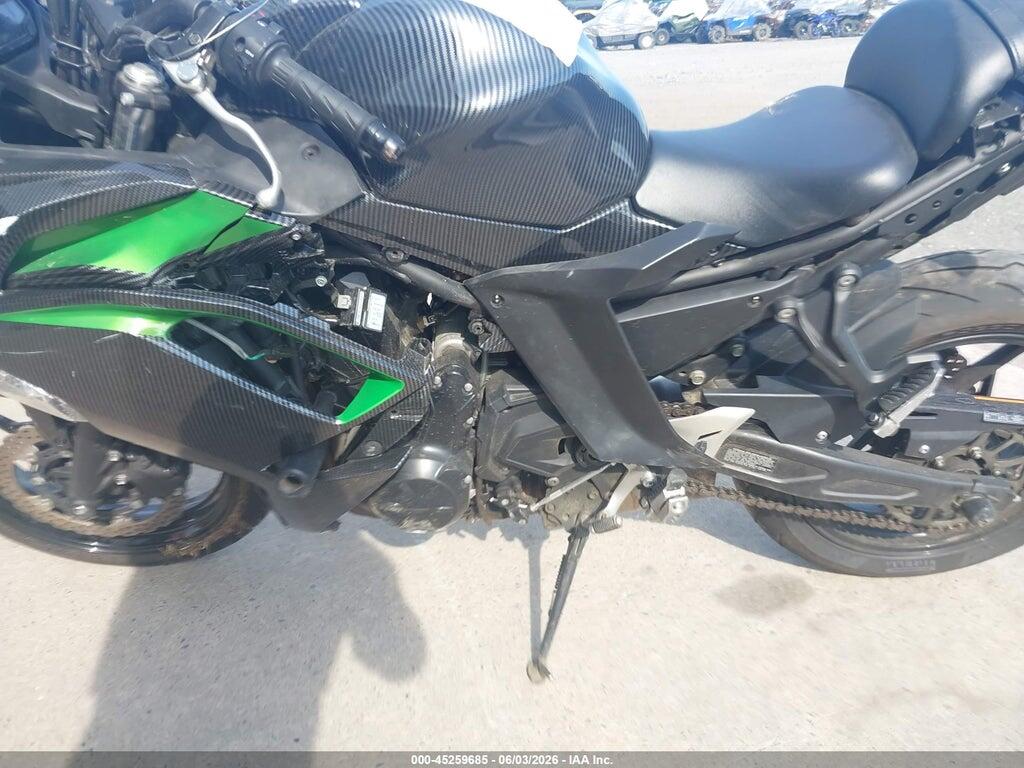 ML5EXEN14MDA36009 2021 KAWASAKI EX650 photo no. 9