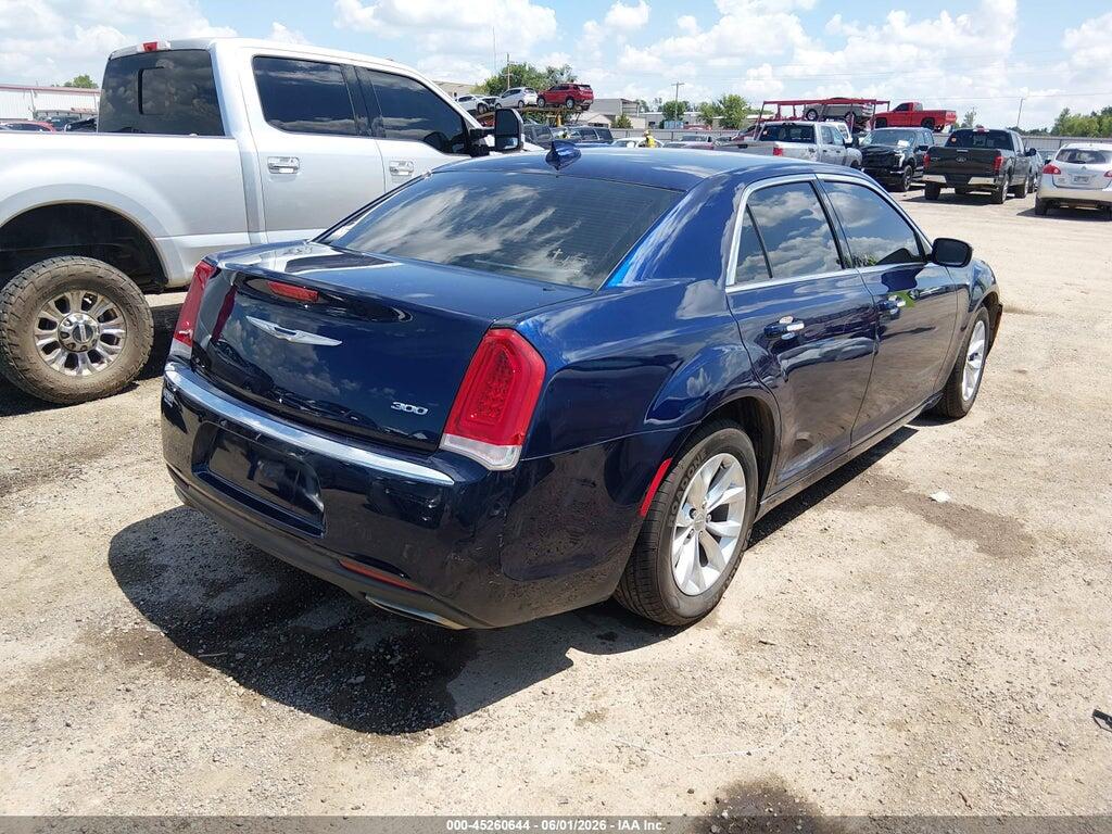 2C3CCAAG1FH739358 2015 CHRYSLER 300 photo no. 4