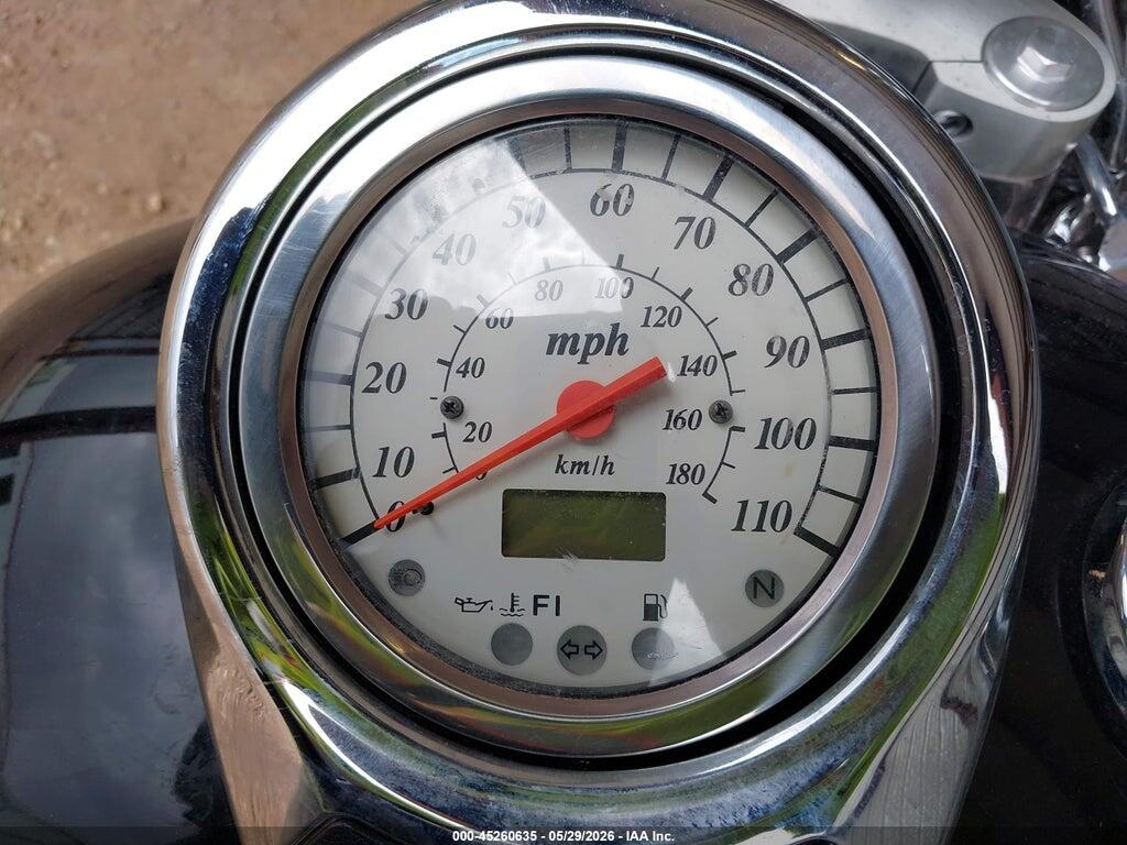 JS1VS55A052111572 2005 SUZUKI C50 photo no. 7