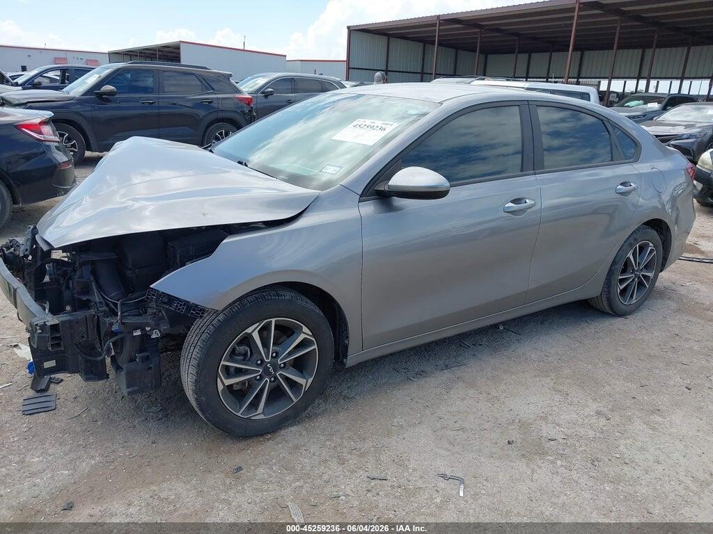 3KPF24AD3PE566510 2023 KIA FORTE photo no. 2