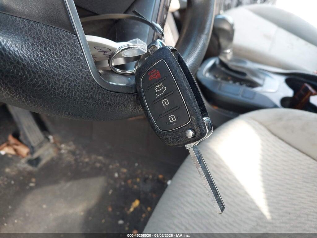 5XYZTDLB4GG310465 2016 HYUNDAI SANTA FE SPORT photo no. 11