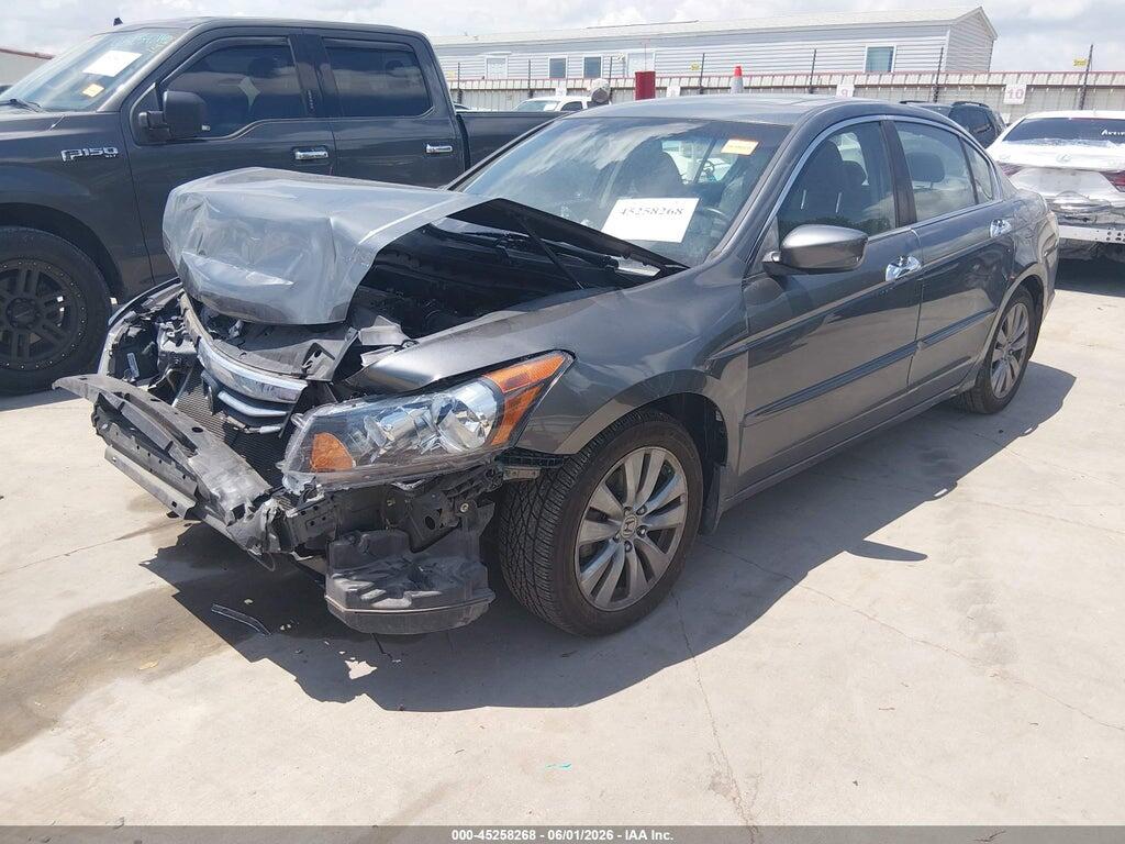 1HGCP3F81CA028171 2012 HONDA ACCORD photo no. 2