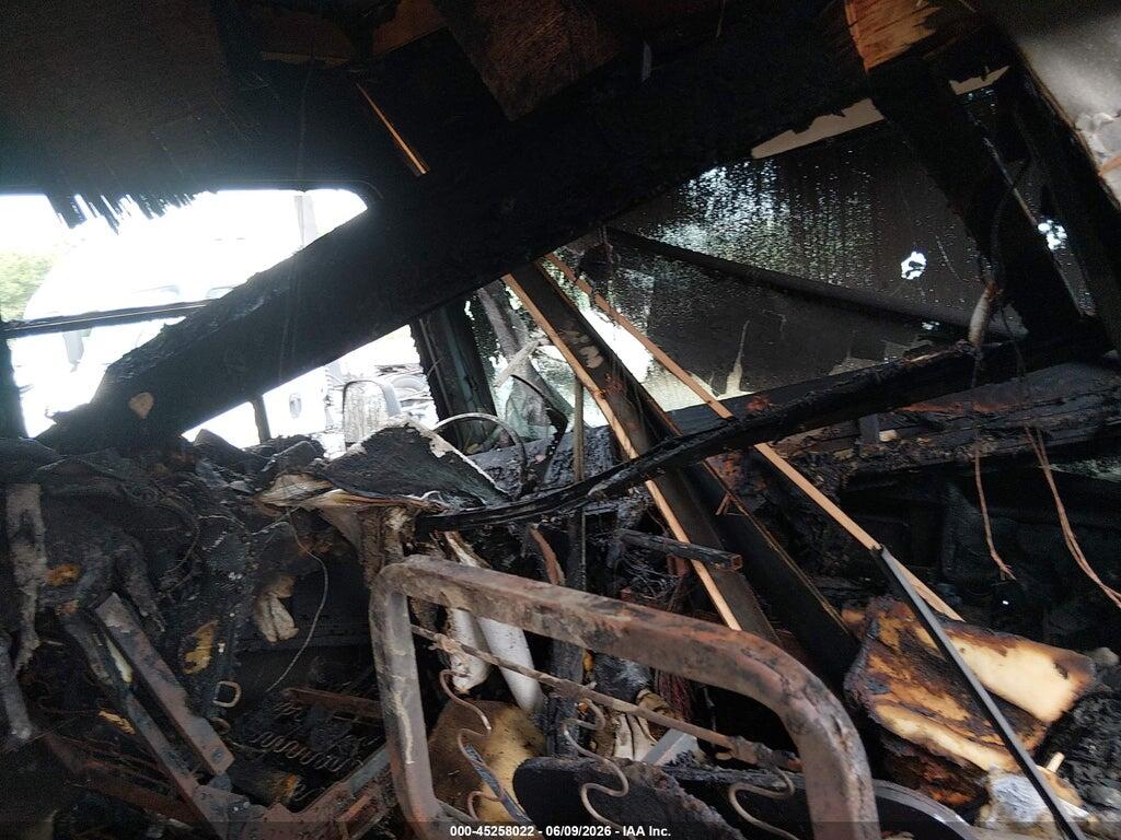 1F65F5DN7L0A02360 2020 FORD F53 photo no. 5