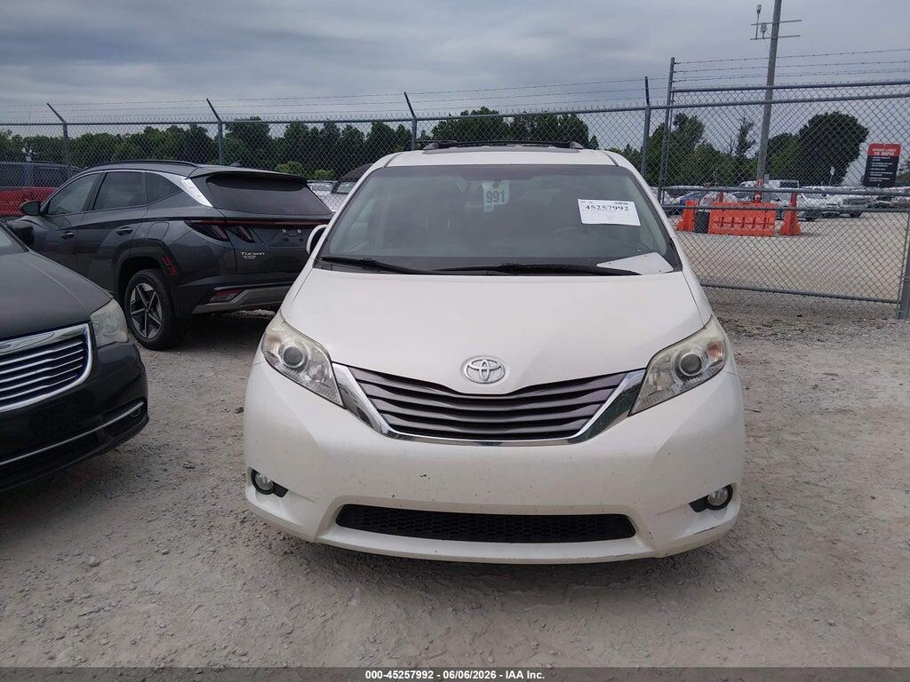 5TDDZ3DC5HS148392 2017 TOYOTA SIENNA photo no. 12