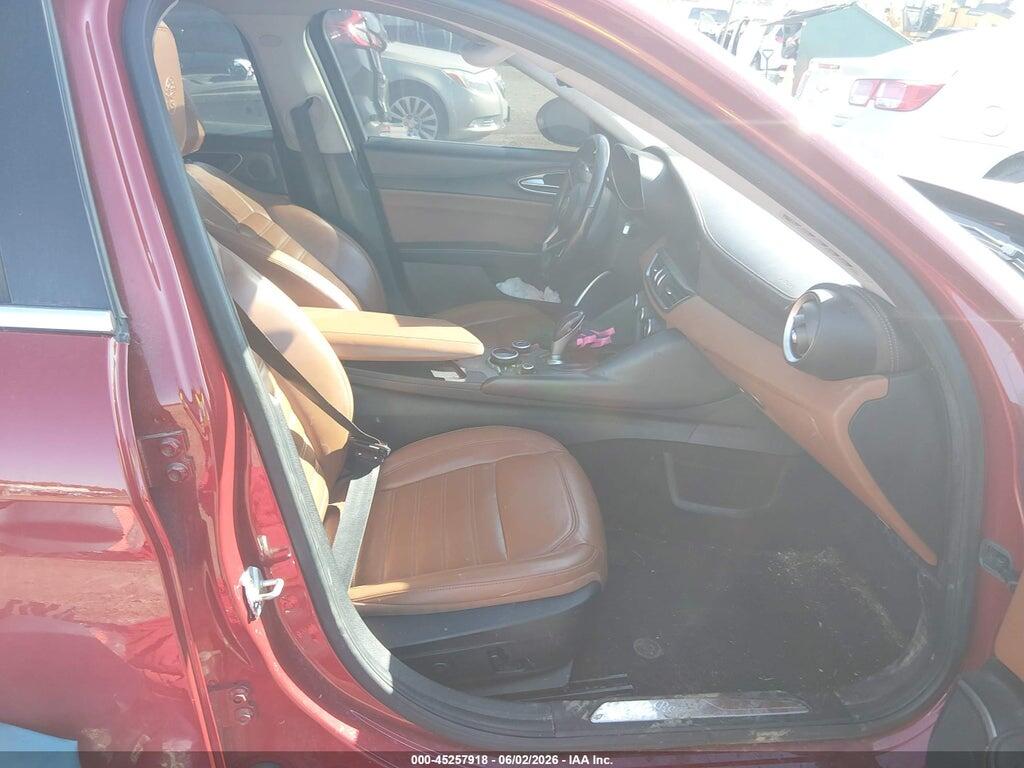 ZARFAECN6J7572894 2018 ALFA ROMEO GIULIA photo no. 5