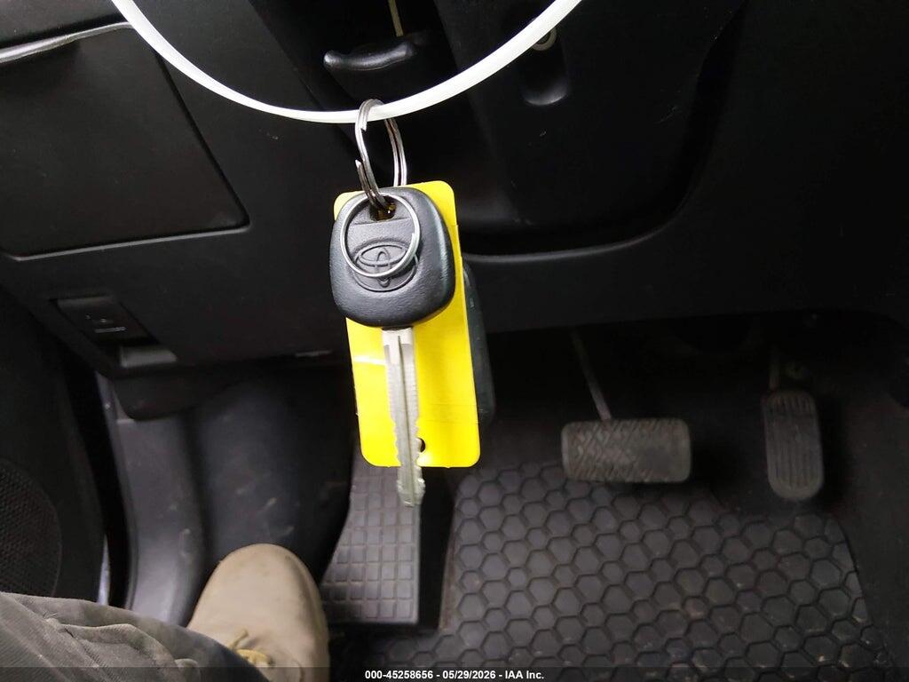 2T1LR32EX6C552780 2006 TOYOTA MATRIX photo no. 11