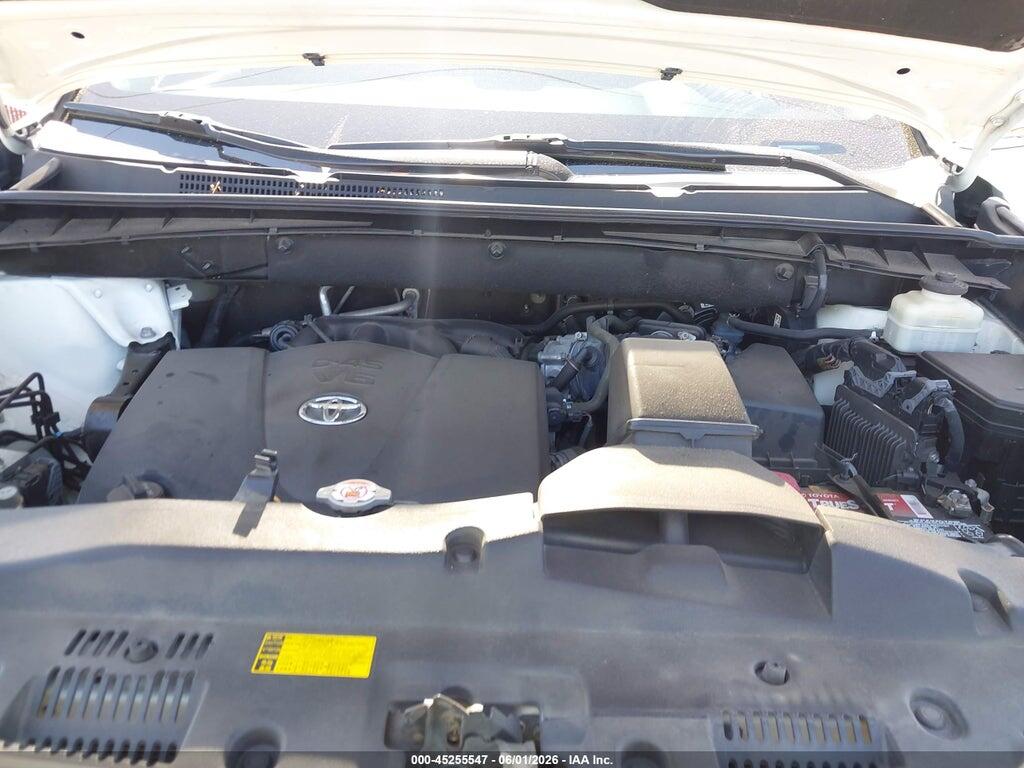 5TDKZRFH3JS281967 2018 TOYOTA HIGHLANDER photo no. 10