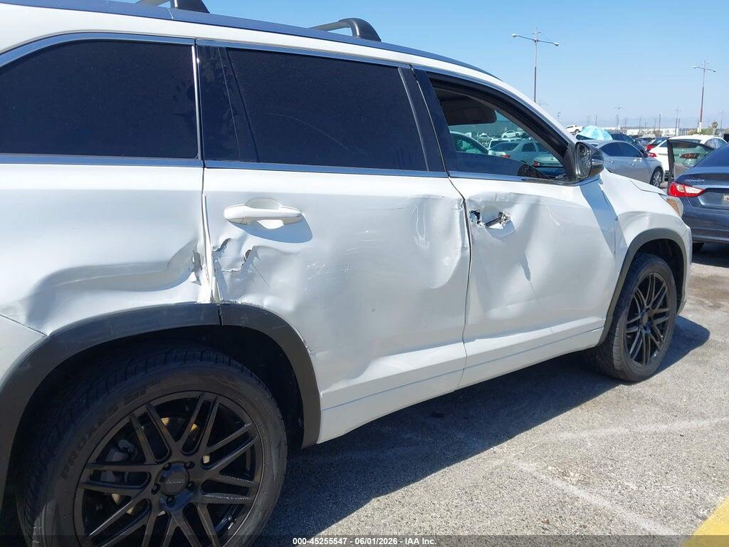 5TDKZRFH3JS281967 2018 TOYOTA HIGHLANDER photo no. 6