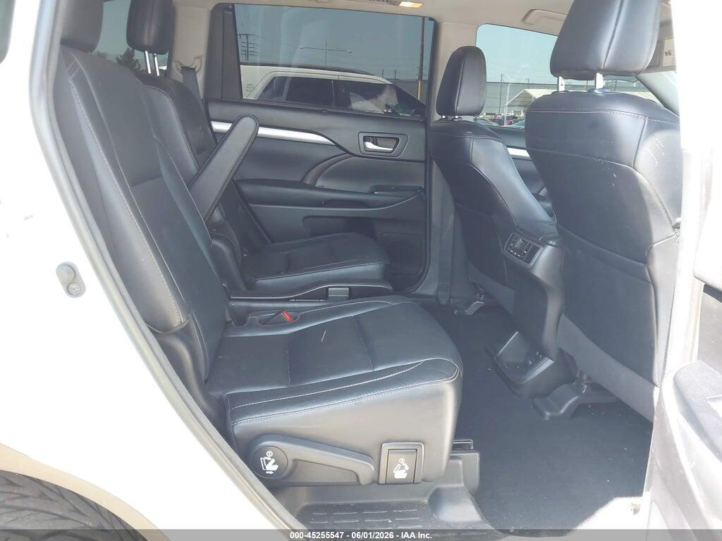5TDKZRFH3JS281967 2018 TOYOTA HIGHLANDER photo no. 8