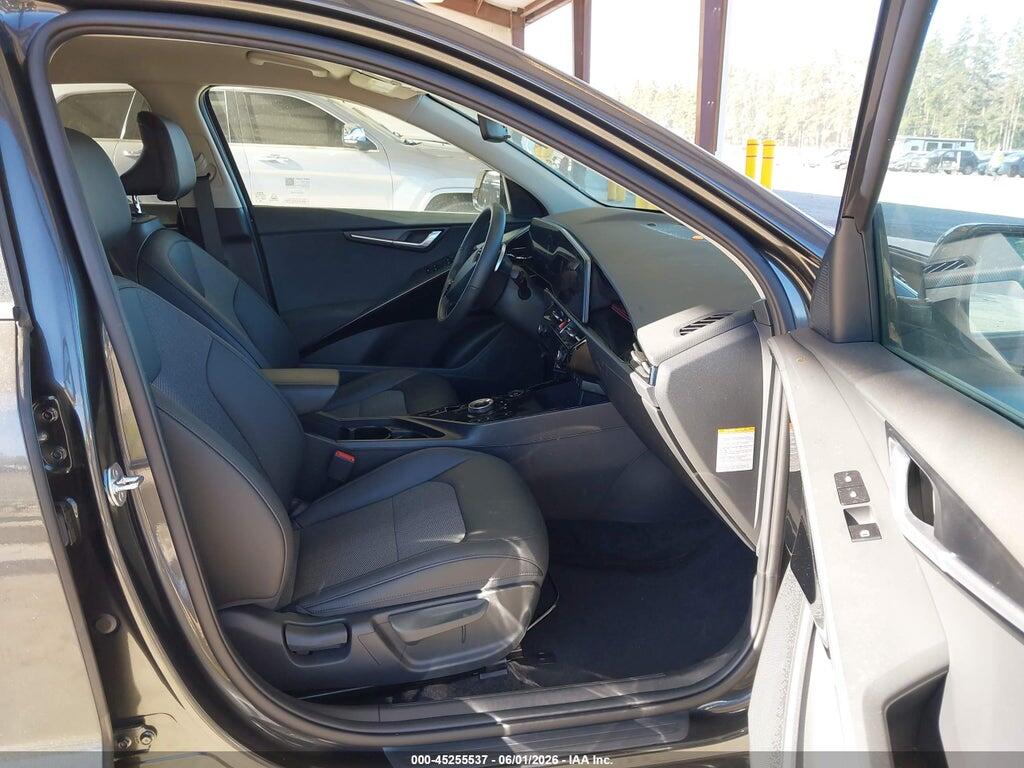 KNDCR3L17R5128292 2024 KIA NIRO EV photo no. 5