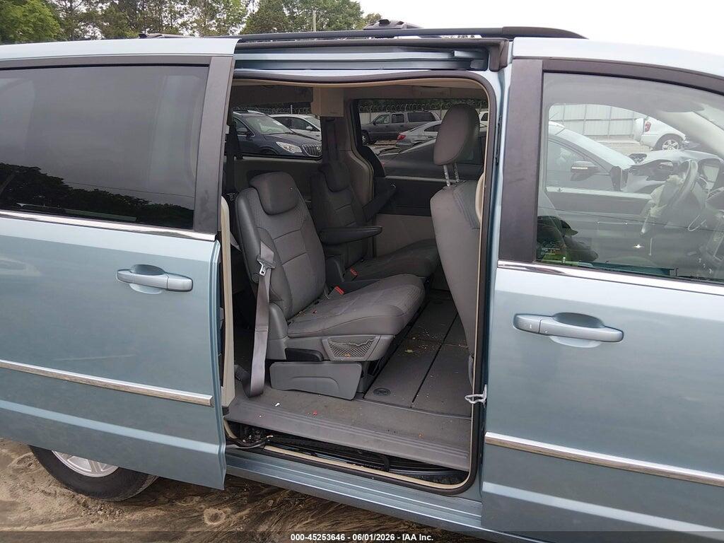2A4RR5D10AR243094 2010 CHRYSLER TOWN & COUNTRY photo no. 8