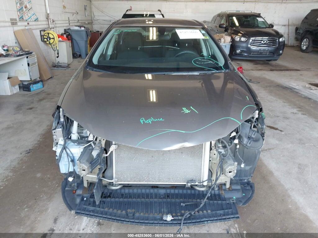 5YFBURHE8JP820478 2018 TOYOTA COROLLA photo no. 12
