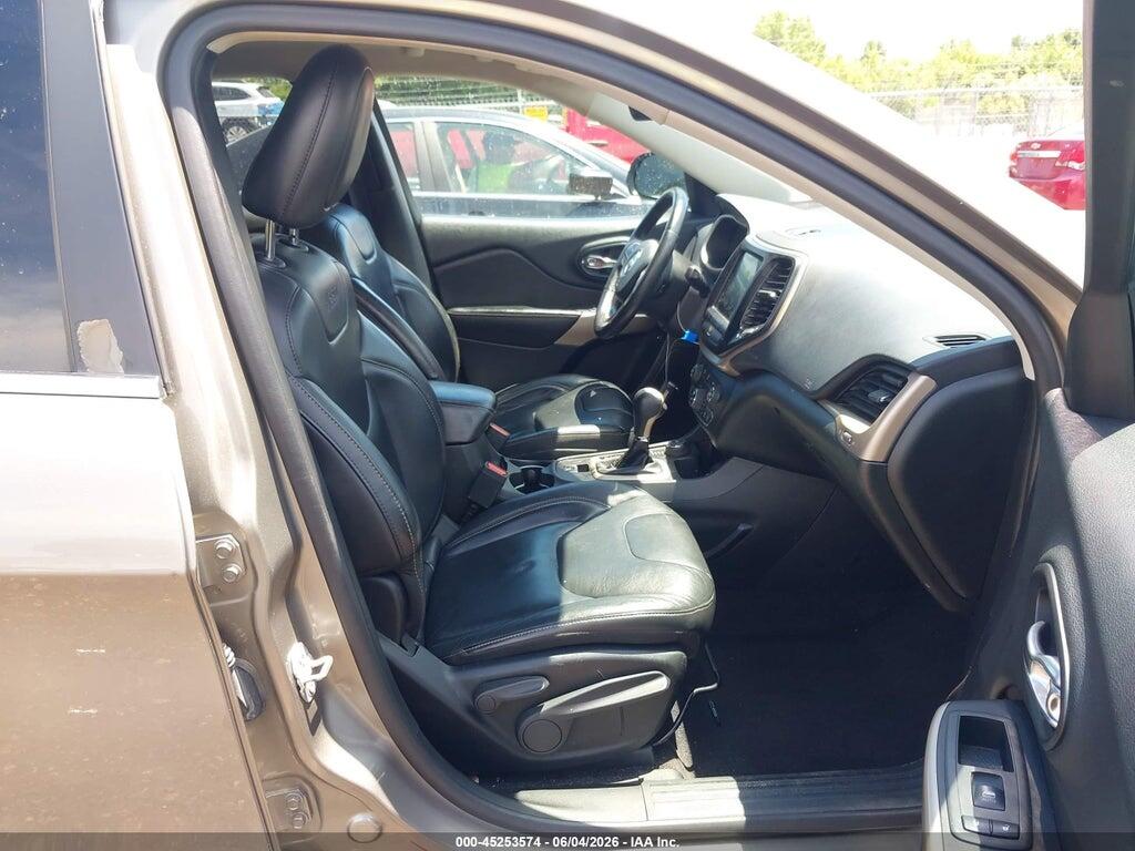 1C4PJMDB9HW638836 2017 JEEP CHEROKEE photo no. 5