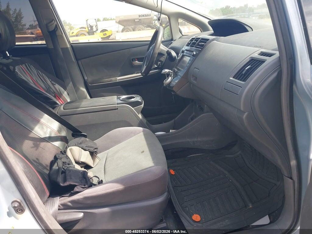 JTDZN3EU3D3259026 2013 TOYOTA PRIUS V photo no. 5