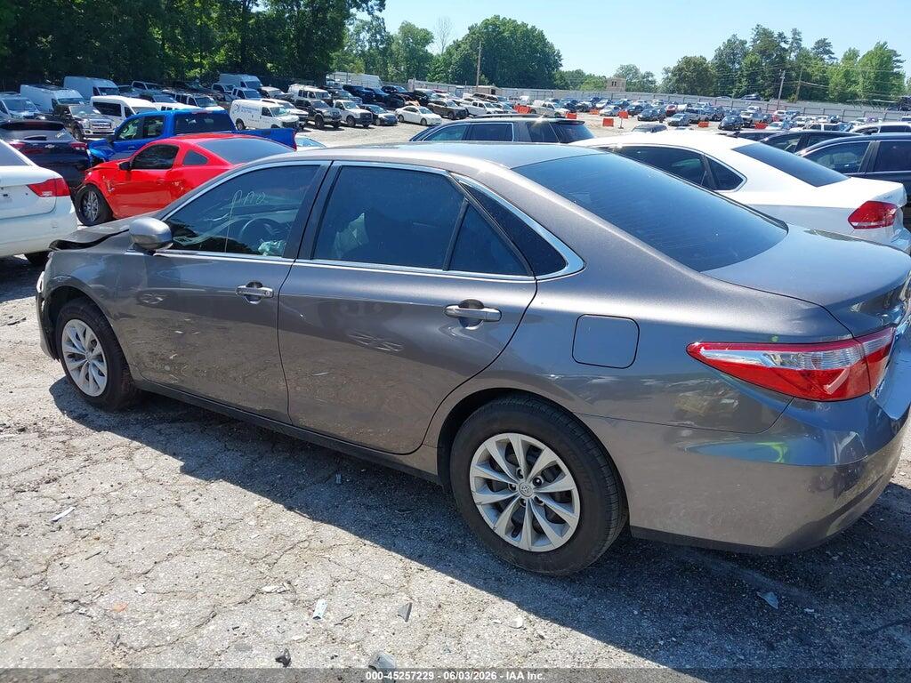 4T1BF1FK4HU448375 2017 TOYOTA CAMRY photo no. 3