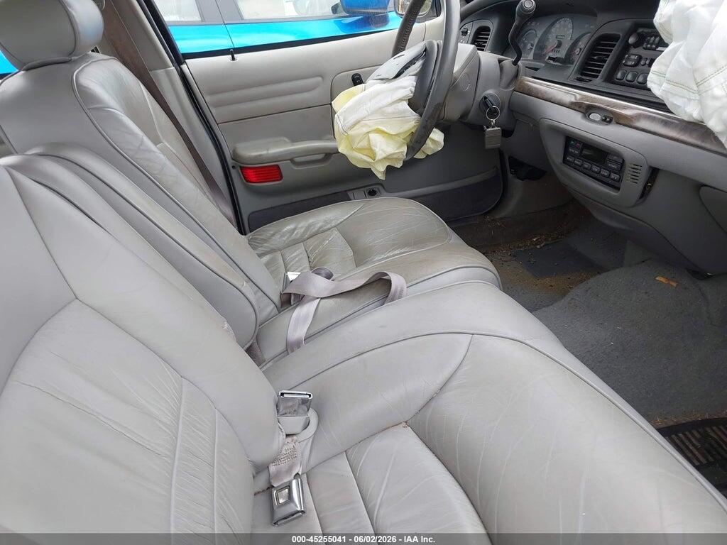 2FAFP74W1YX184185 2000 FORD CROWN VICTORIA photo no. 5