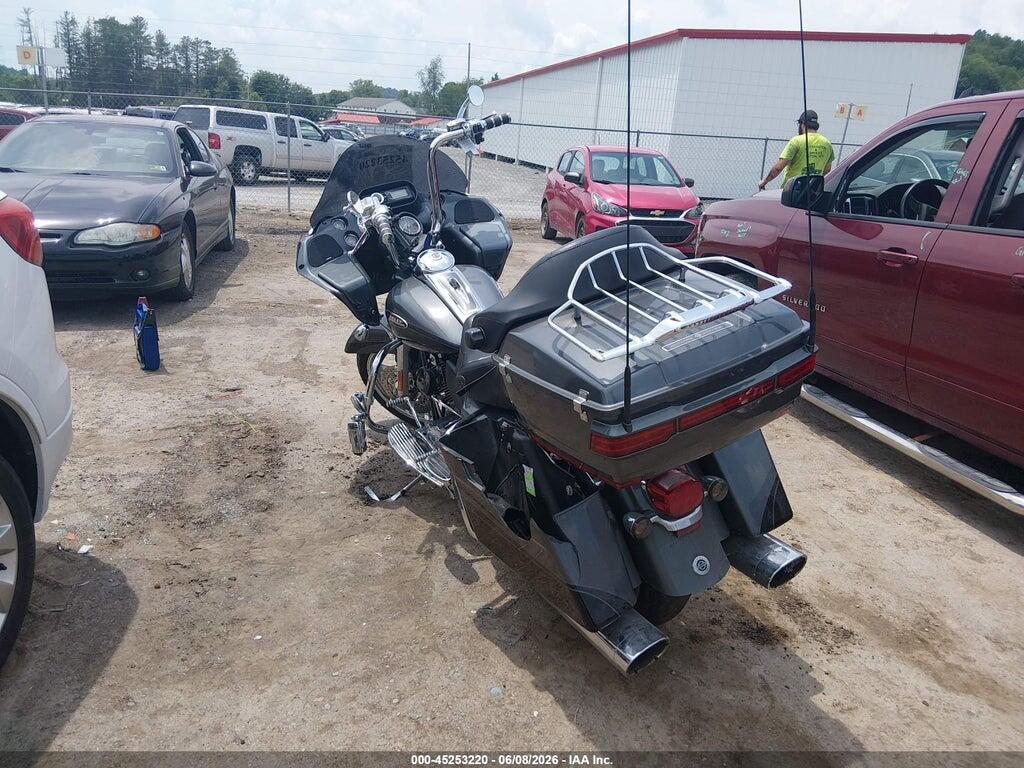 1HD1TA810BB950301 2011 HARLEY-DAVIDSON FLTRUSE photo no. 3