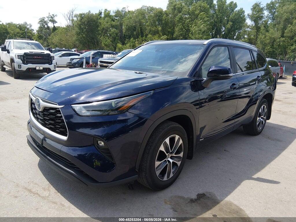 5TDKBRCH4PS568705 2023 TOYOTA HIGHLANDER photo no. 2