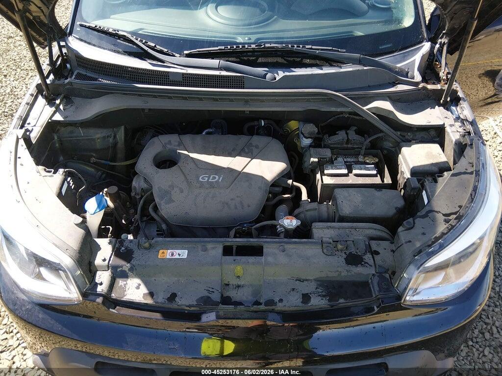 KNDJN2A20G7370948 2016 KIA SOUL photo no. 10