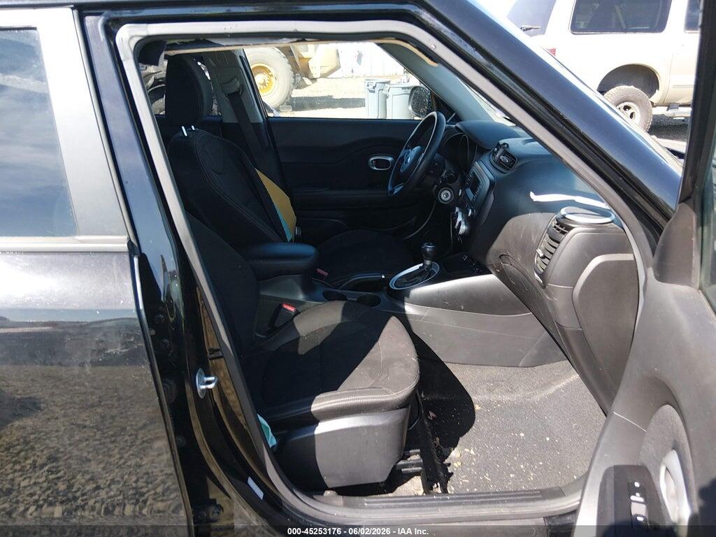 KNDJN2A20G7370948 2016 KIA SOUL photo no. 5