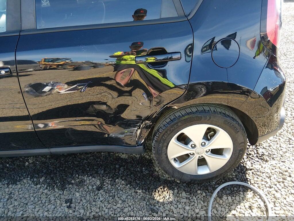 KNDJN2A20G7370948 2016 KIA SOUL photo no. 6