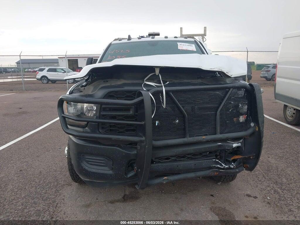 3C7WRTCL8PG553205 2023 RAM 3500 CHASSIS photo no. 12