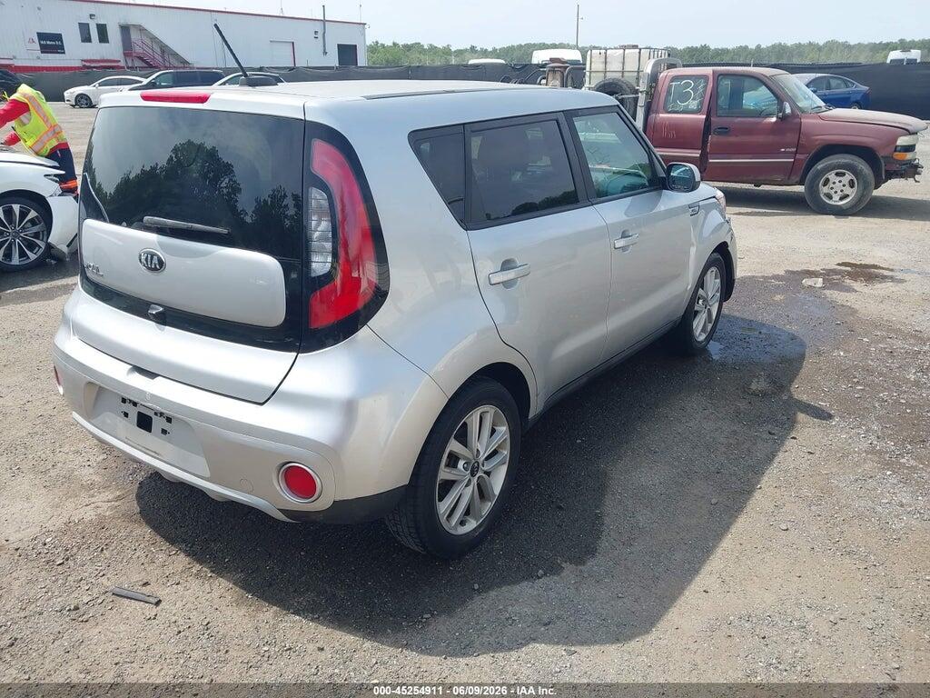 KNDJP3A59K7632131 2019 KIA SOUL photo no. 4