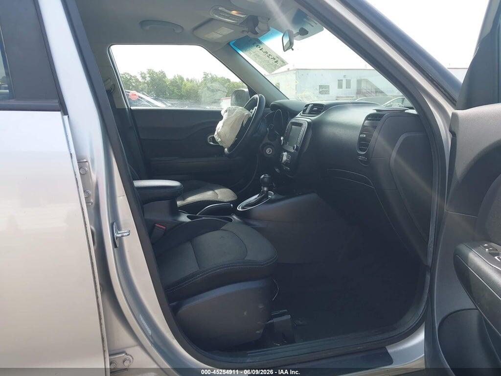 KNDJP3A59K7632131 2019 KIA SOUL photo no. 5