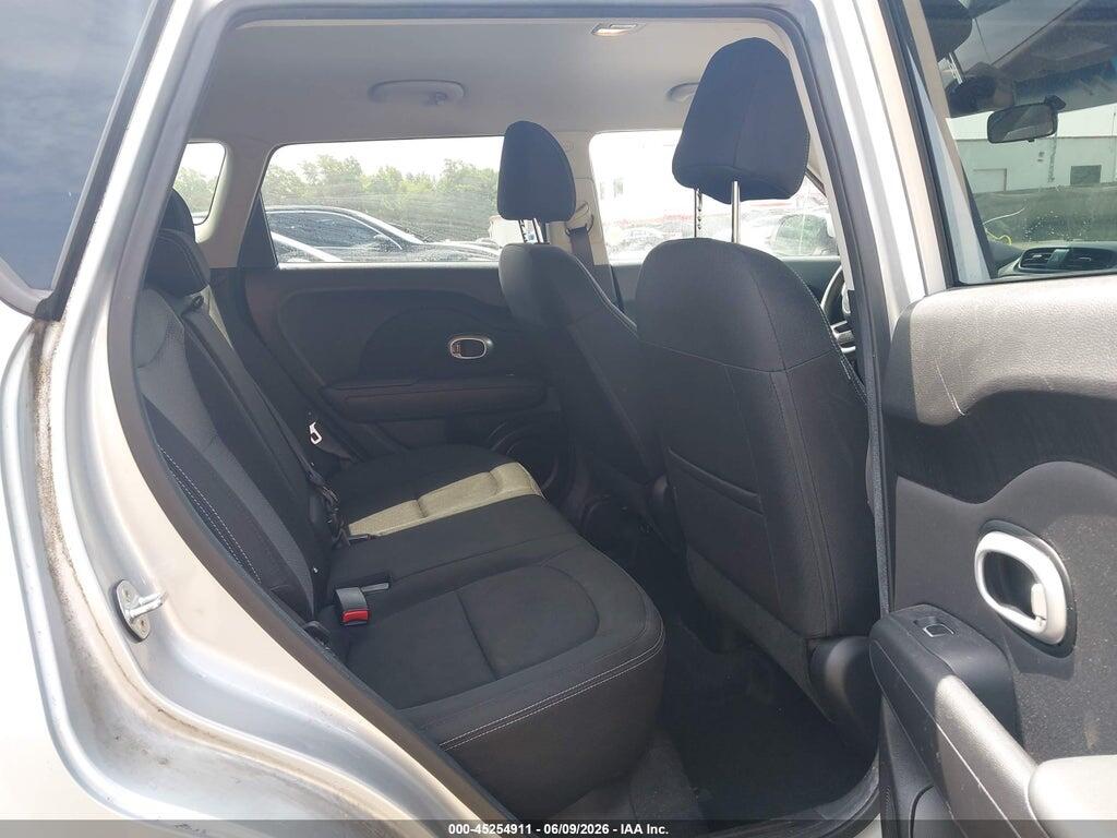 KNDJP3A59K7632131 2019 KIA SOUL photo no. 8