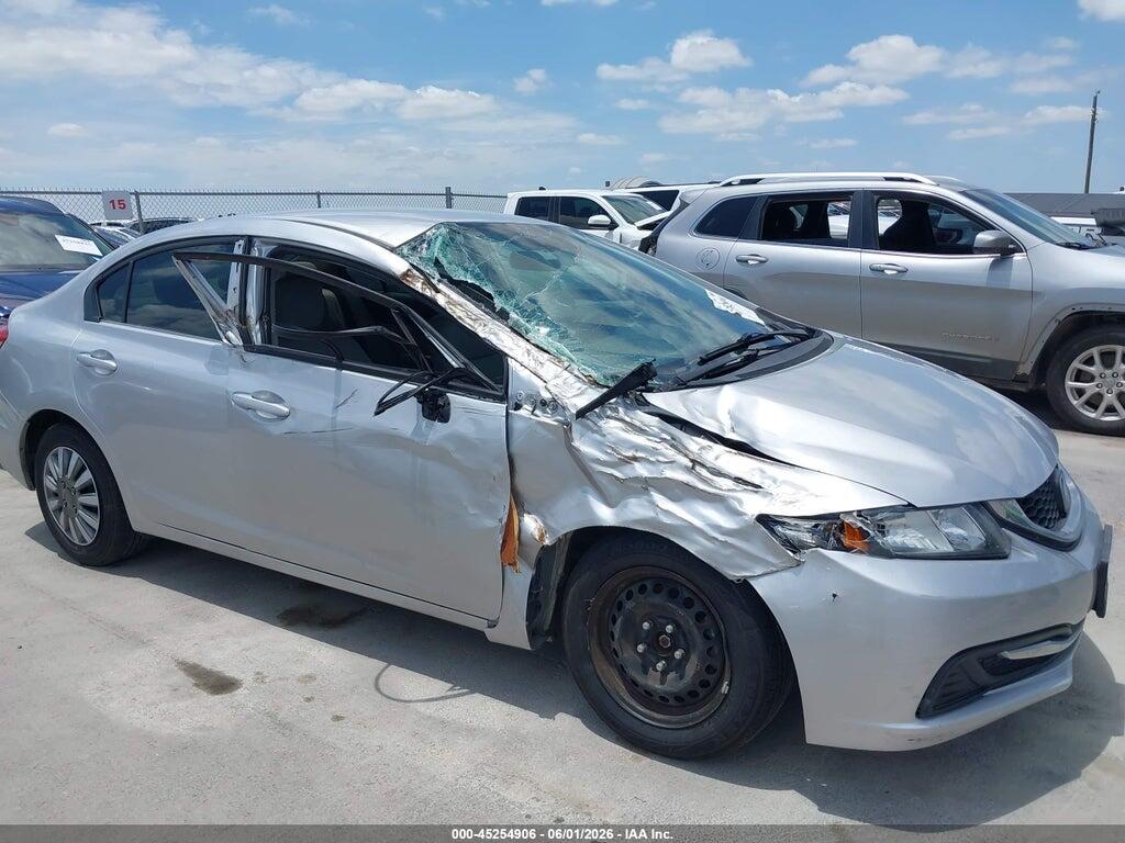 19XFB2F57FE060733 2015 HONDA CIVIC photo no. 6