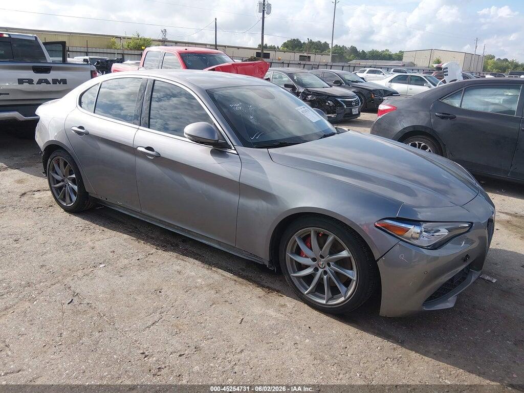 ZARFAEBNXJ7568025 2018 ALFA ROMEO GIULIA photo no. 1
