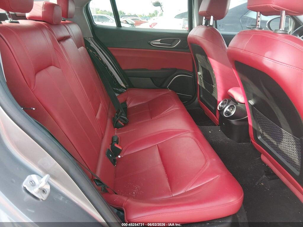 ZARFAEBNXJ7568025 2018 ALFA ROMEO GIULIA photo no. 8