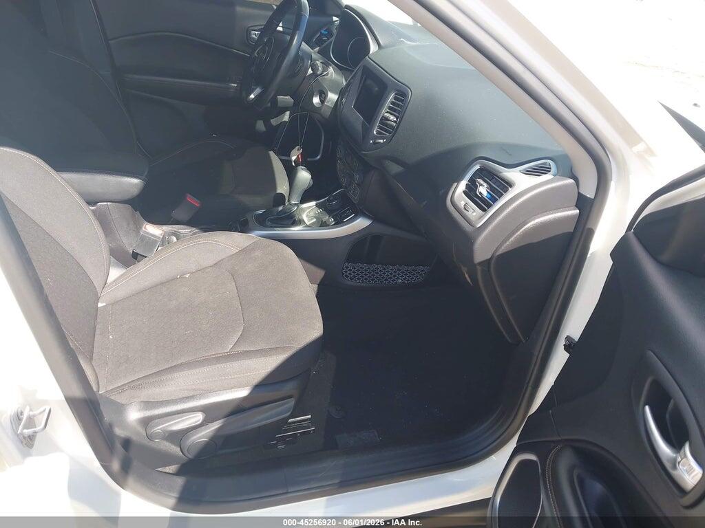 3C4NJDAB0MT599033 2021 JEEP COMPASS photo no. 5