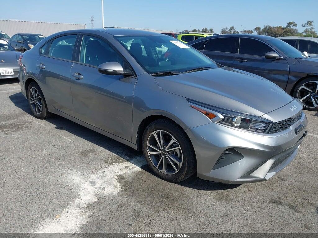 3KPF24AD3RE837052 2024 KIA FORTE photo no. 1