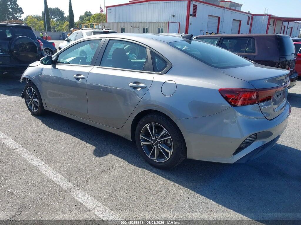 3KPF24AD3RE837052 2024 KIA FORTE photo no. 3
