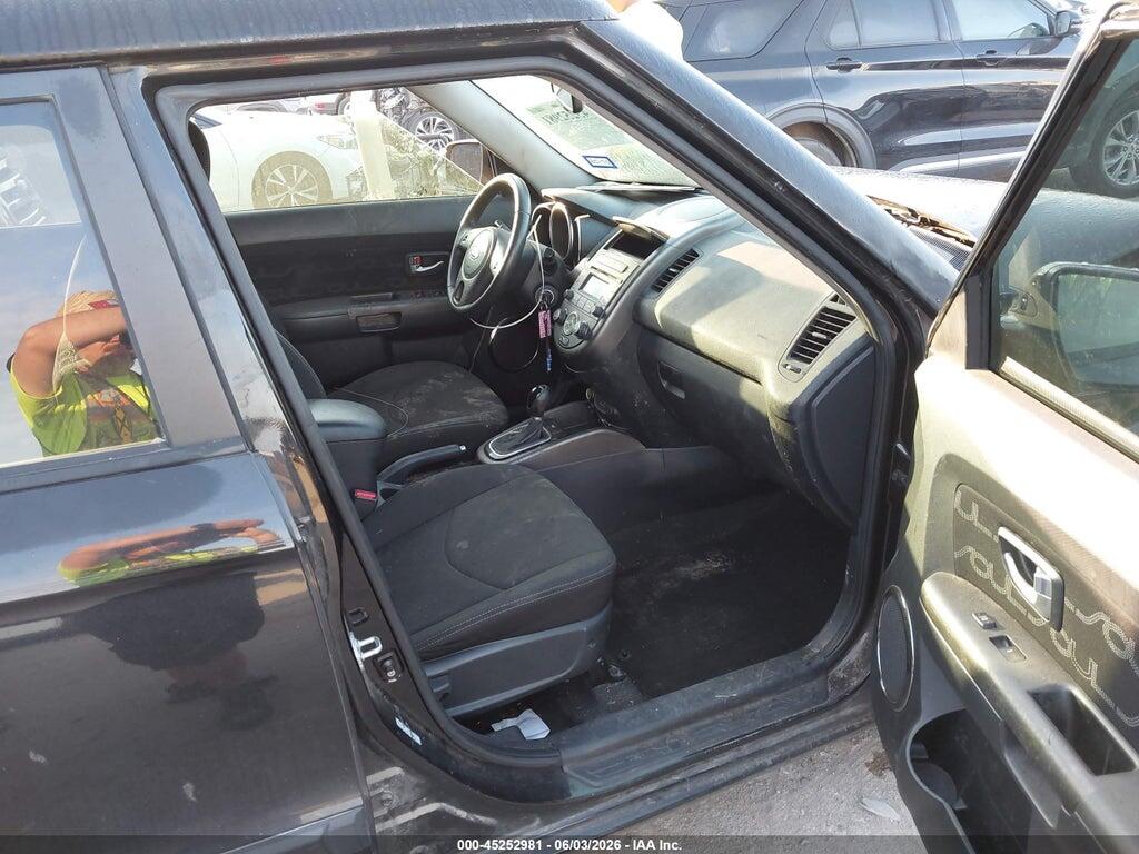 KNDJT2A65C7747096 2012 KIA SOUL photo no. 5