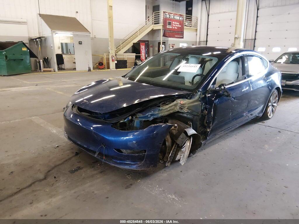 5YJ3E1EB9JF147693 2018 TESLA MODEL 3 photo no. 2