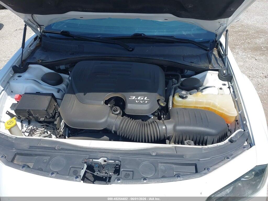 2C3CCABG1JH264236 2018 CHRYSLER 300 photo no. 10