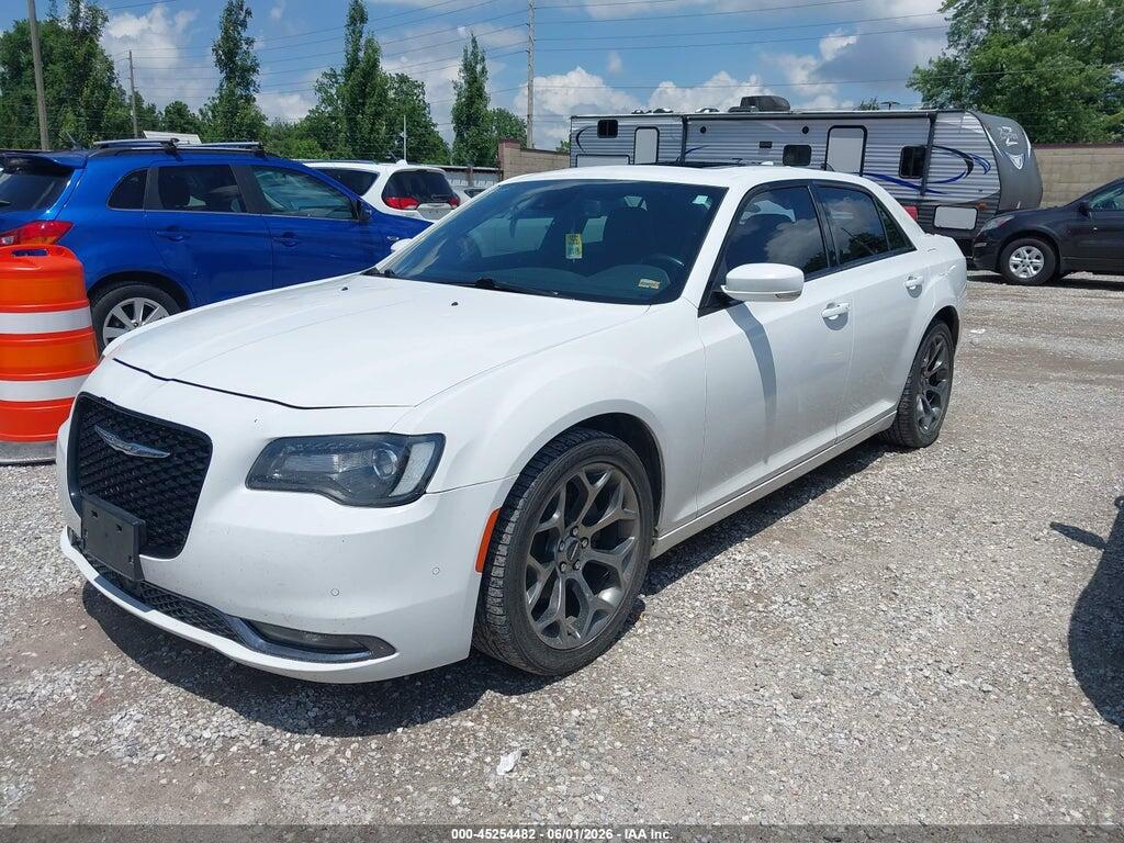 2C3CCABG1JH264236 2018 CHRYSLER 300 photo no. 2