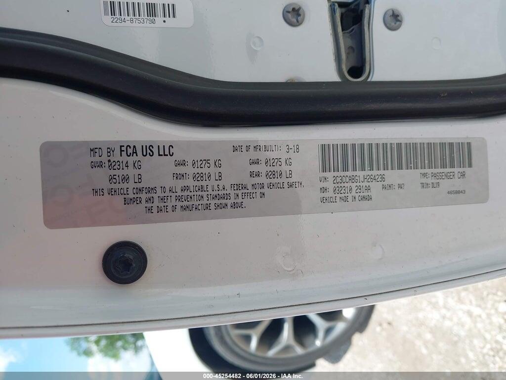 2C3CCABG1JH264236 2018 CHRYSLER 300 photo no. 9
