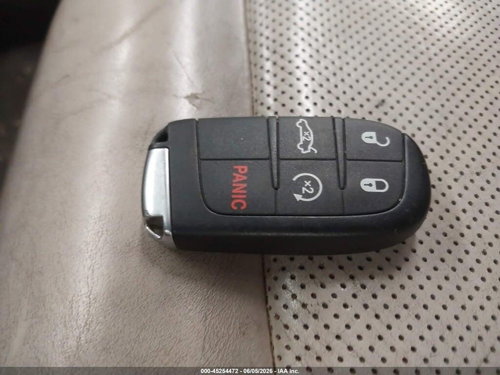 1C3CCCCBXFN564712 2015 CHRYSLER 200 photo no. 11