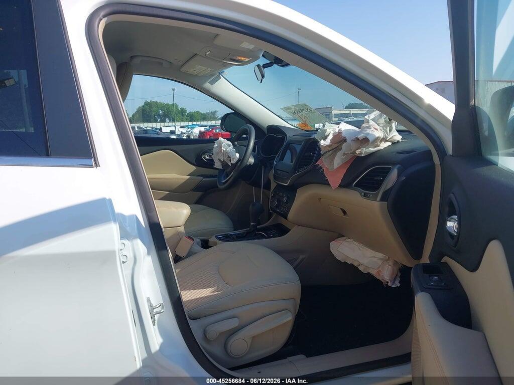1C4PJLCB5KD370947 2019 JEEP CHEROKEE photo no. 5
