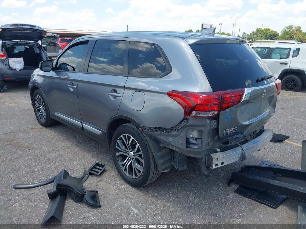 JA4AD3A35JJ004294 2018 MITSUBISHI OUTLANDER photo no. 3
