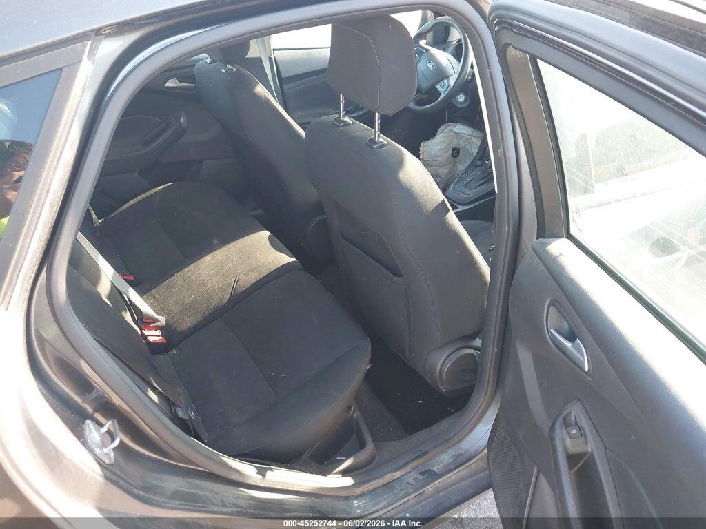 1FADP3K22JL262220 2018 FORD FOCUS photo no. 8