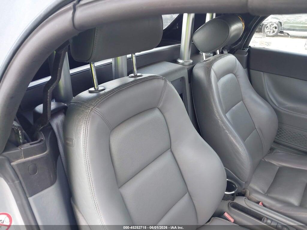 TRUTC28N711002264 2001 AUDI TT photo no. 8